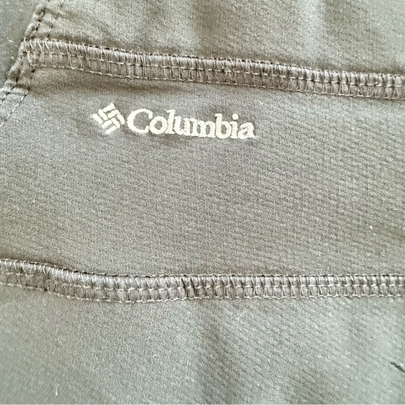 Columbia Women's Black Performance Athletic Workout Gym Stretch Shorts XL‎ GUC - Picture 7 of 9